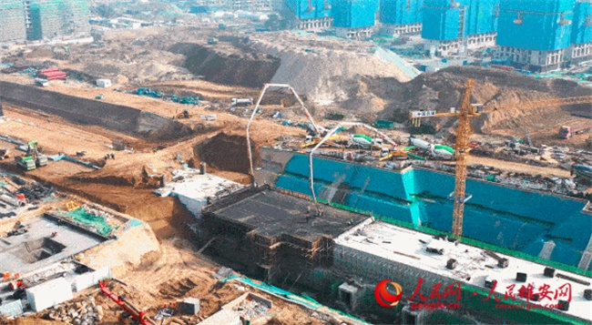 两个管子流水是什么成语_楼外面的管子是什么(3)