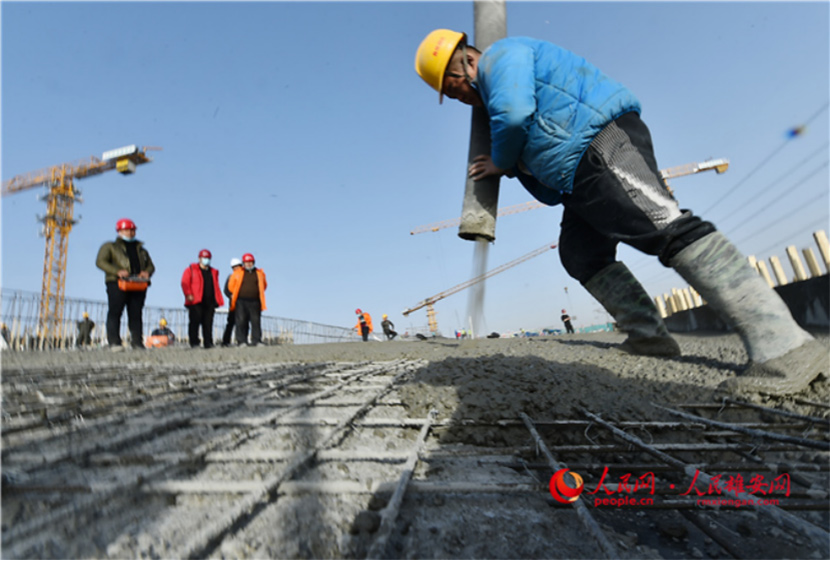 ���ڹ����۰���Ұ��԰�۰�԰�����ݹ����ϣ���������������ӿ����һ���Ȼ����ʩ������������/��