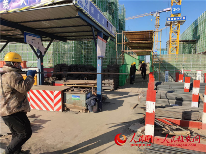 �۶�Ƭ��A��Ԫ���÷���Ŀ�ֳ��Ȼ��졣�Ϻ���ұ��ͼ