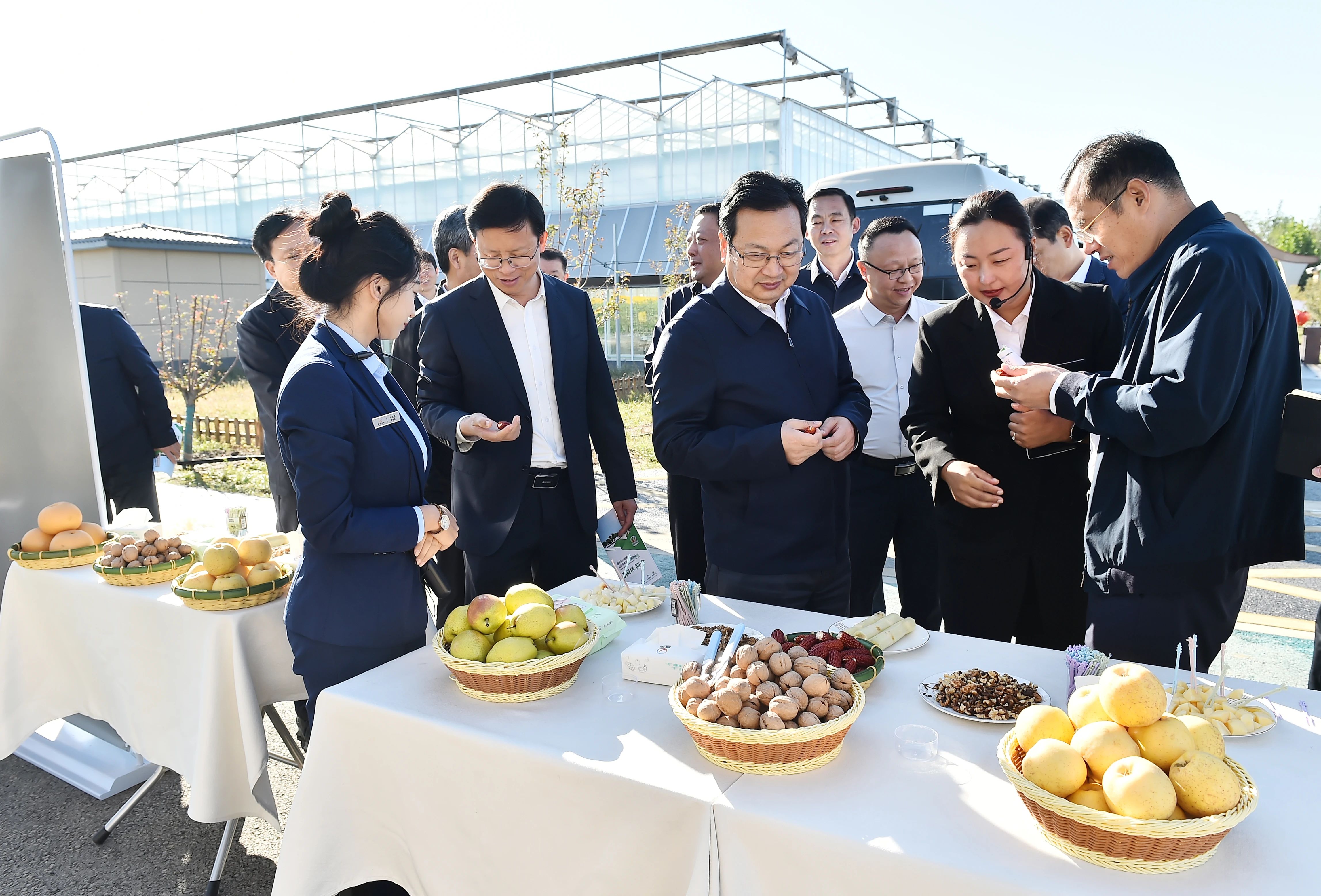 雄安新區開展鄉村振興觀摩活動。劉向陽攝