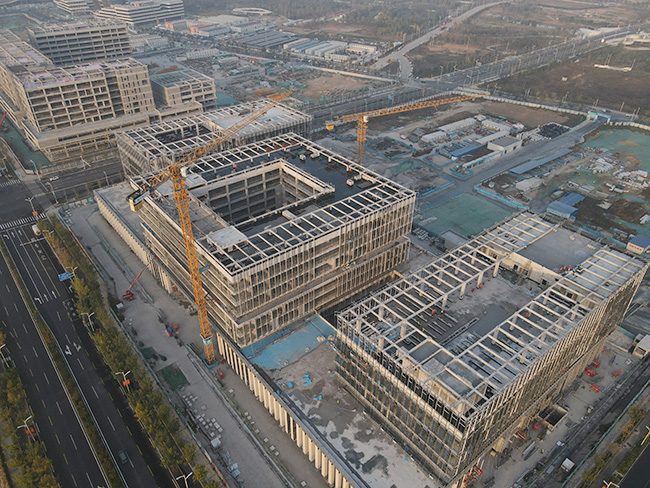 中國移動（雄安）智慧城市科創中心項目建設現場。中建八局供圖