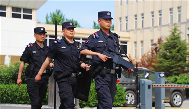 雄安公安護航“五一”假期