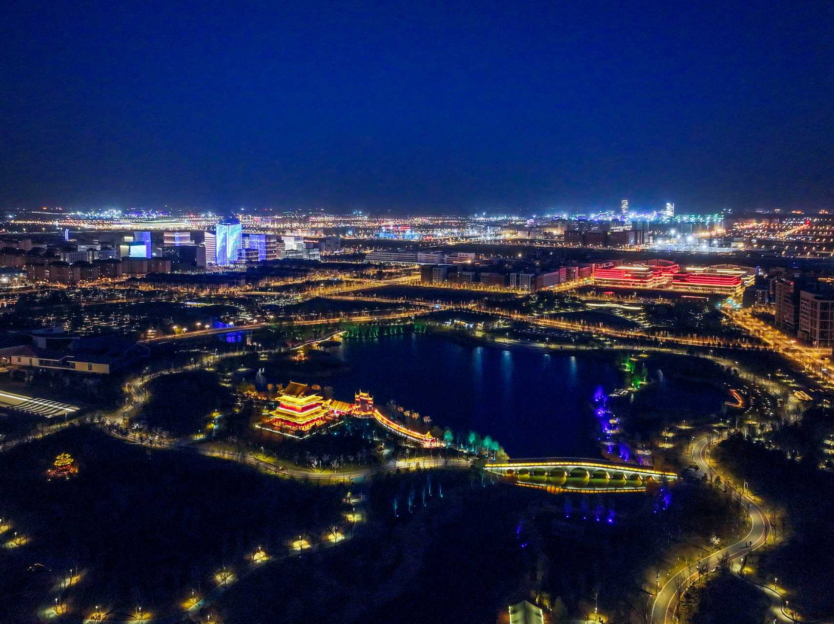 圖為雄安新區容東片區夜景。胡忠攝