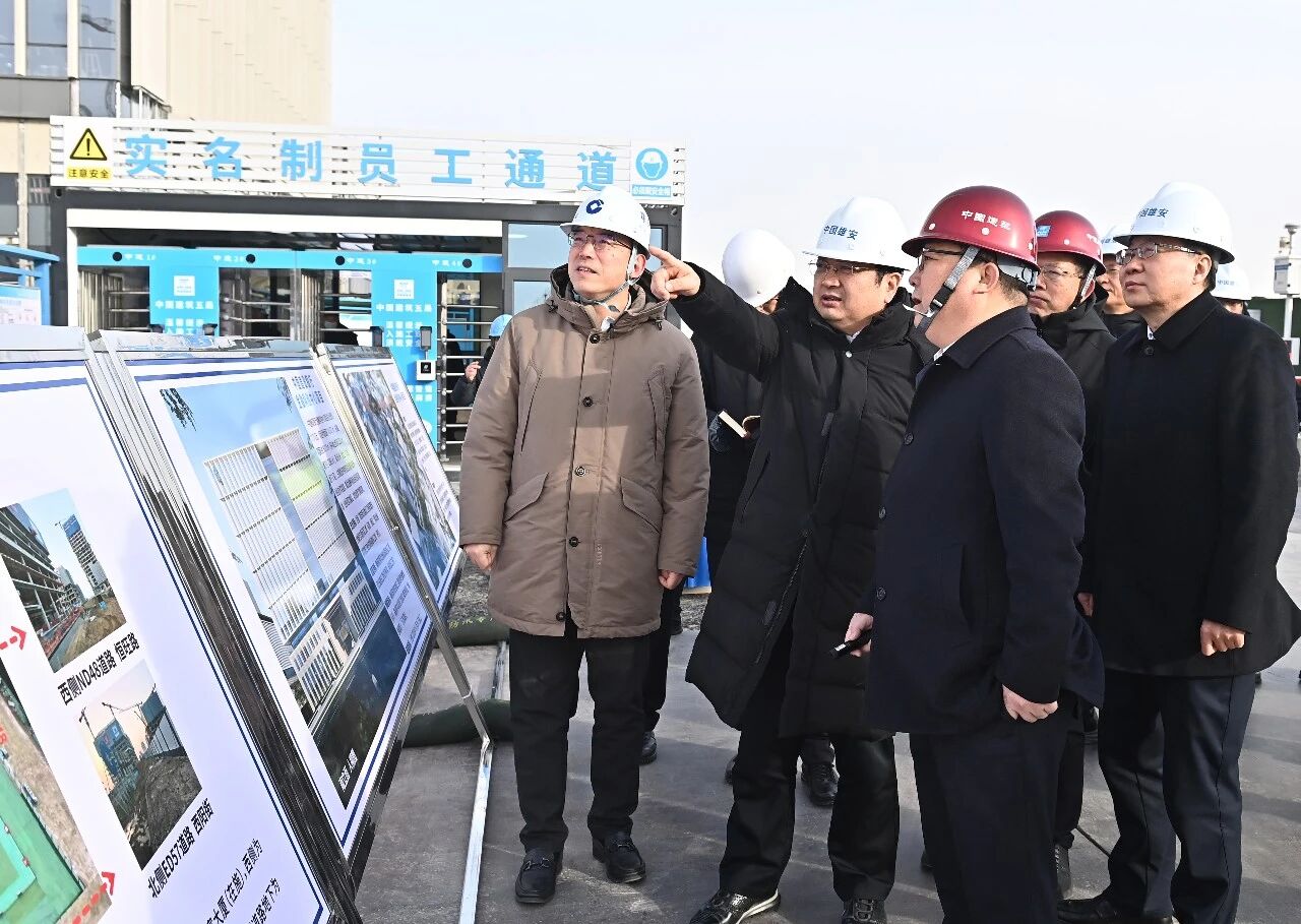 張國華調研啟動區重點項目建設和安全生產工作。劉向陽攝