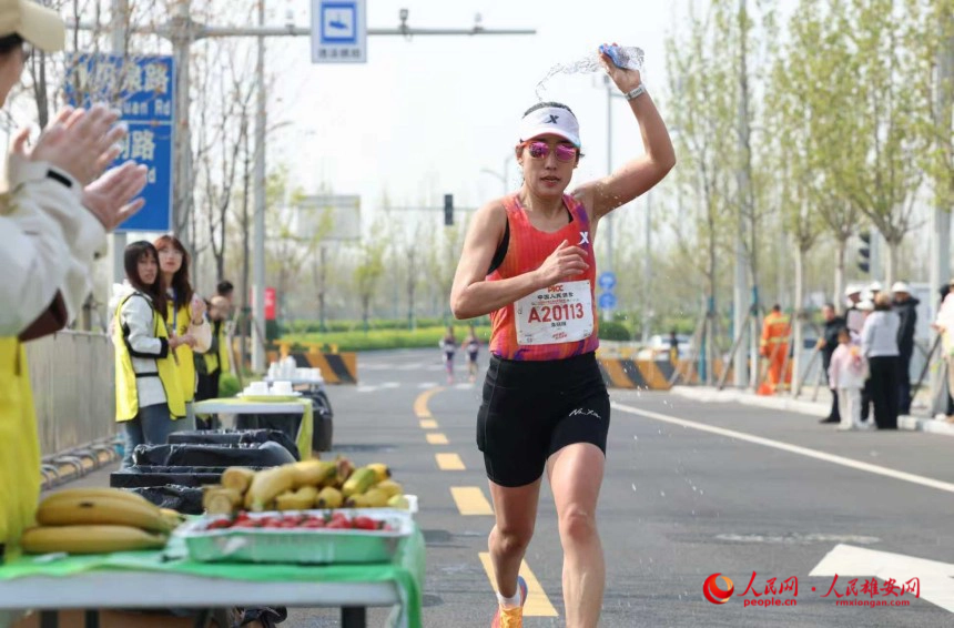 2026雄安馬拉鬆現場。人民網記者 李兆民攝