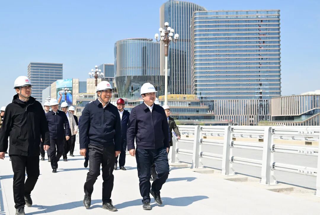 張國華調研啟動區、起步區重點項目建設和安全生產工作。王偉倩攝