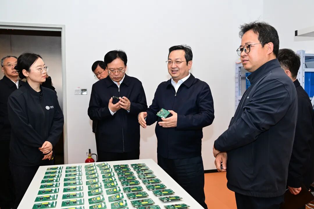 張國華調研雄安新區農業科技發展、重點項目建設運營和安全生產工作。王偉倩攝